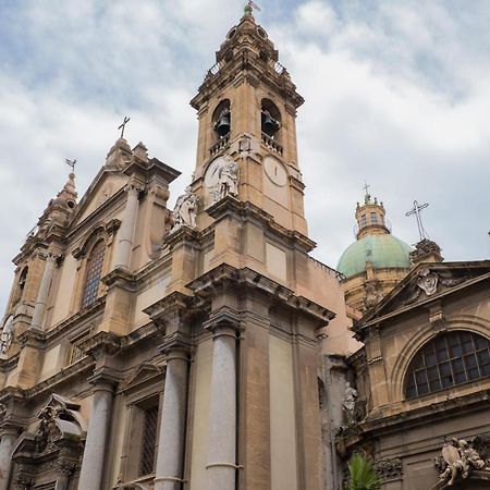 Charming House In The Historic Center Of Palermo Appartement Buitenkant foto