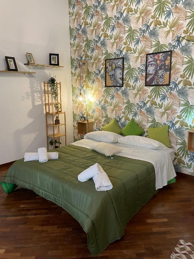 Charming House In The Historic Center Of Palermo Appartement Buitenkant foto