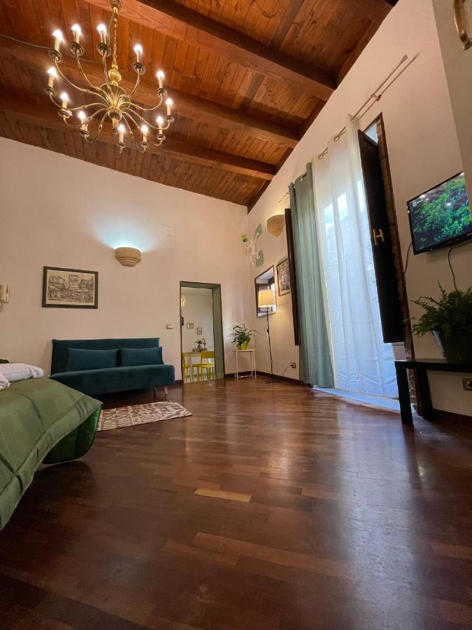 Charming House In The Historic Center Of Palermo Appartement Buitenkant foto